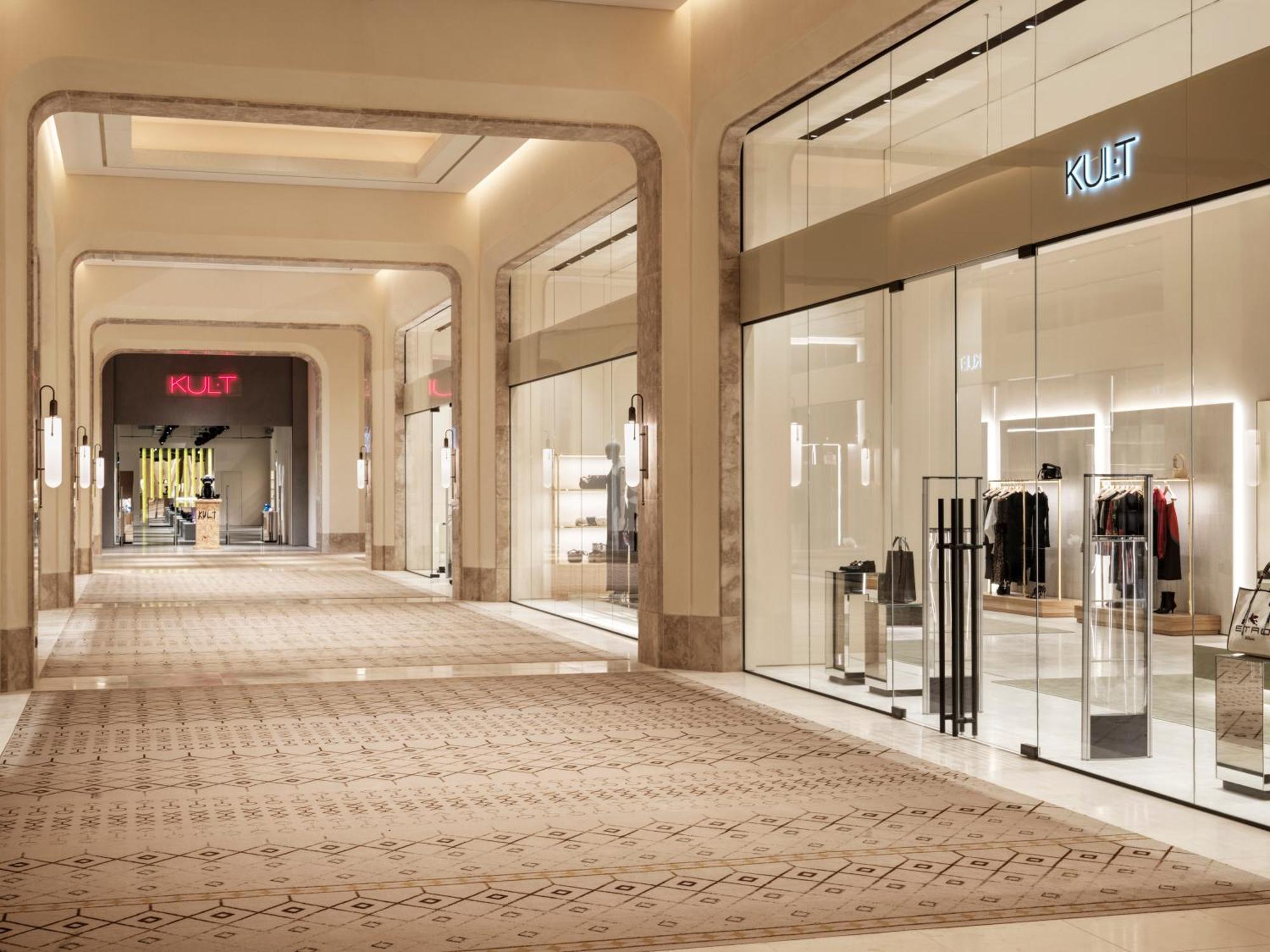 City Of Dreams Mediterranean - Integrated Resort, Casino & Entertainment Limassol Exterior foto The interior of the mall