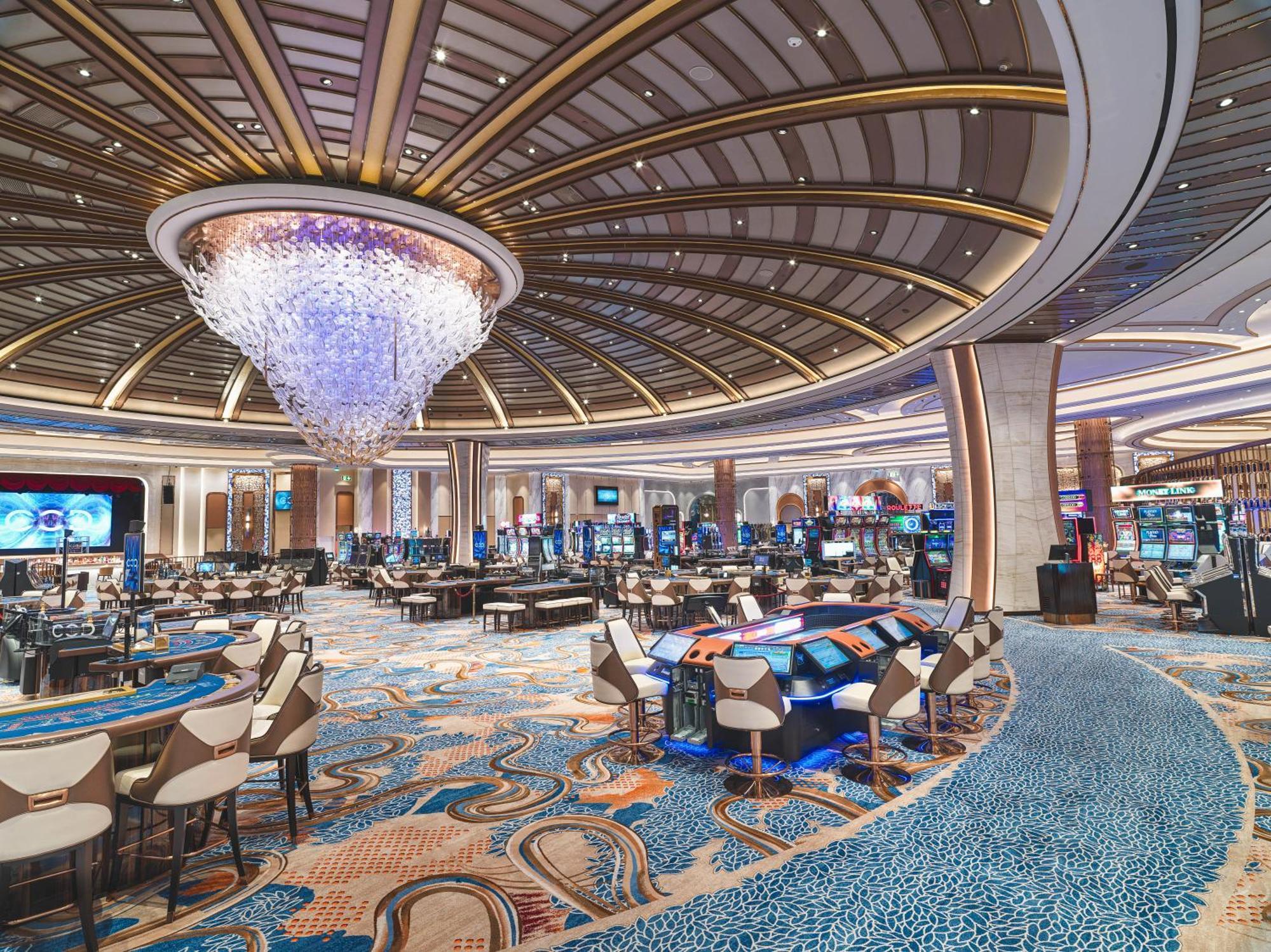 City Of Dreams Mediterranean - Integrated Resort, Casino & Entertainment Limassol Exterior foto The casino floor at Wynn Las Vegas